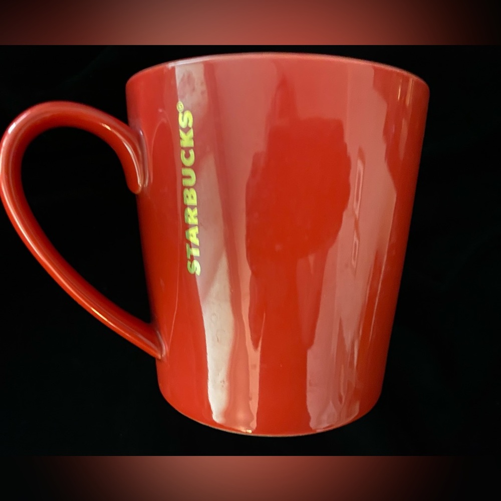 NWOT Starbucks Holiday 2014 ceramic mug.